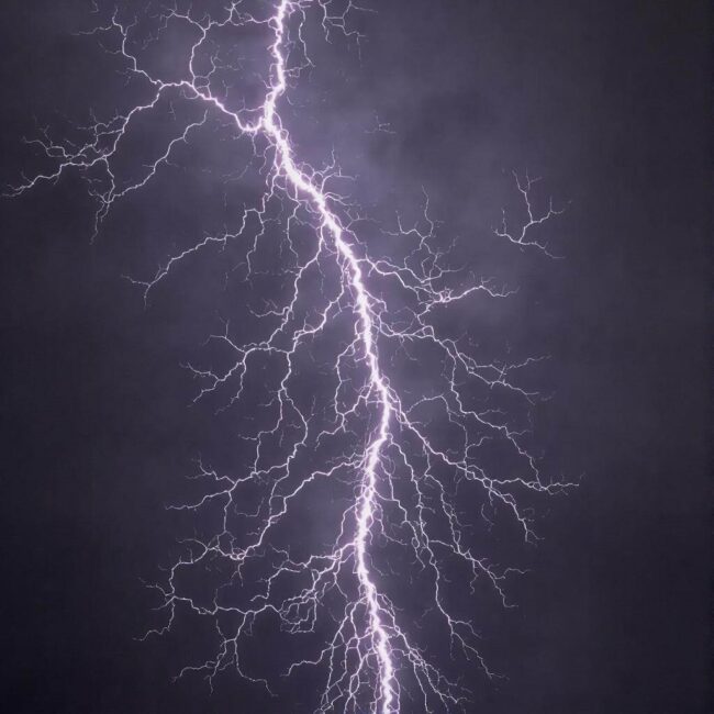 Wpływ warunków atmosferycznych na prędkość dźwięku